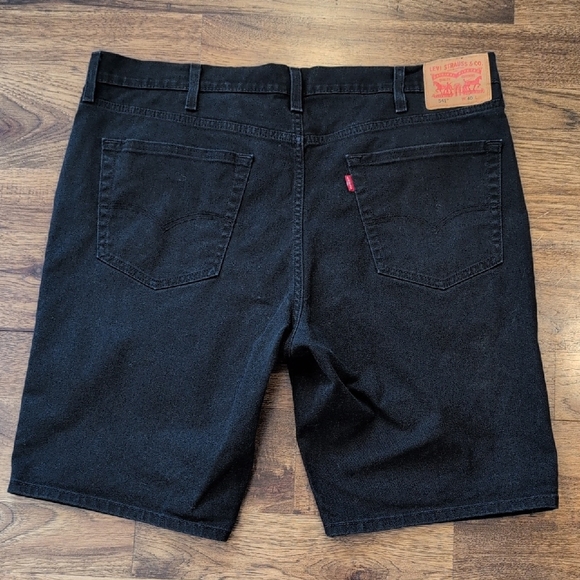 Levi's Other - Mens Levi's 541 Athletic taper black jeans shorts size 40